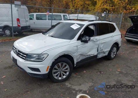 2019 Volkswagen Tiguan 2.0T Se/2.0T Sel/2.0T Sel R-Line/2.0T Sel R-Line Black из США, поврежденный, VIN 3VV2B7AX1KM076870